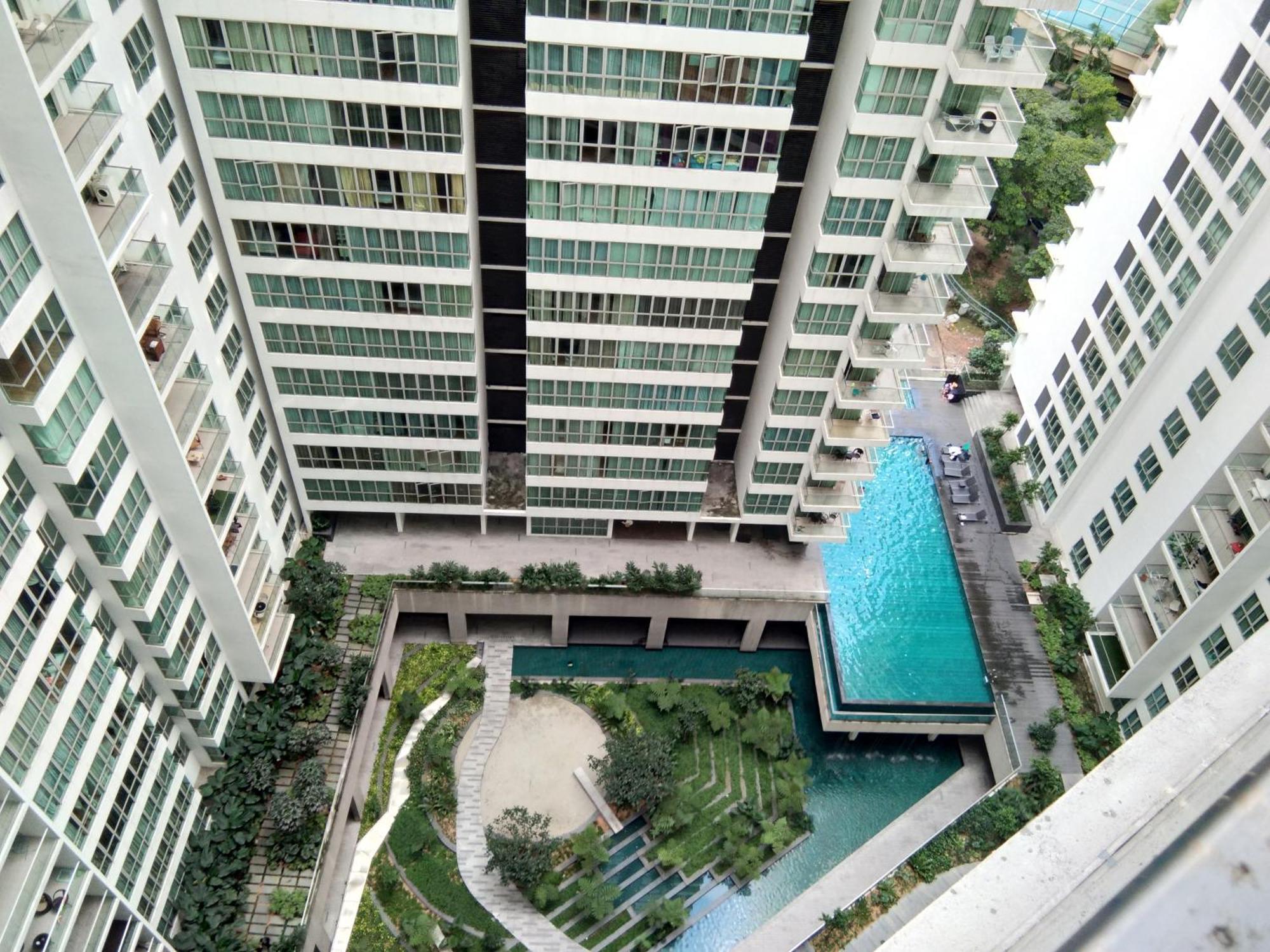 Regalia Spritz Empire Hostel Kuala Lumpur Ngoại thất bức ảnh