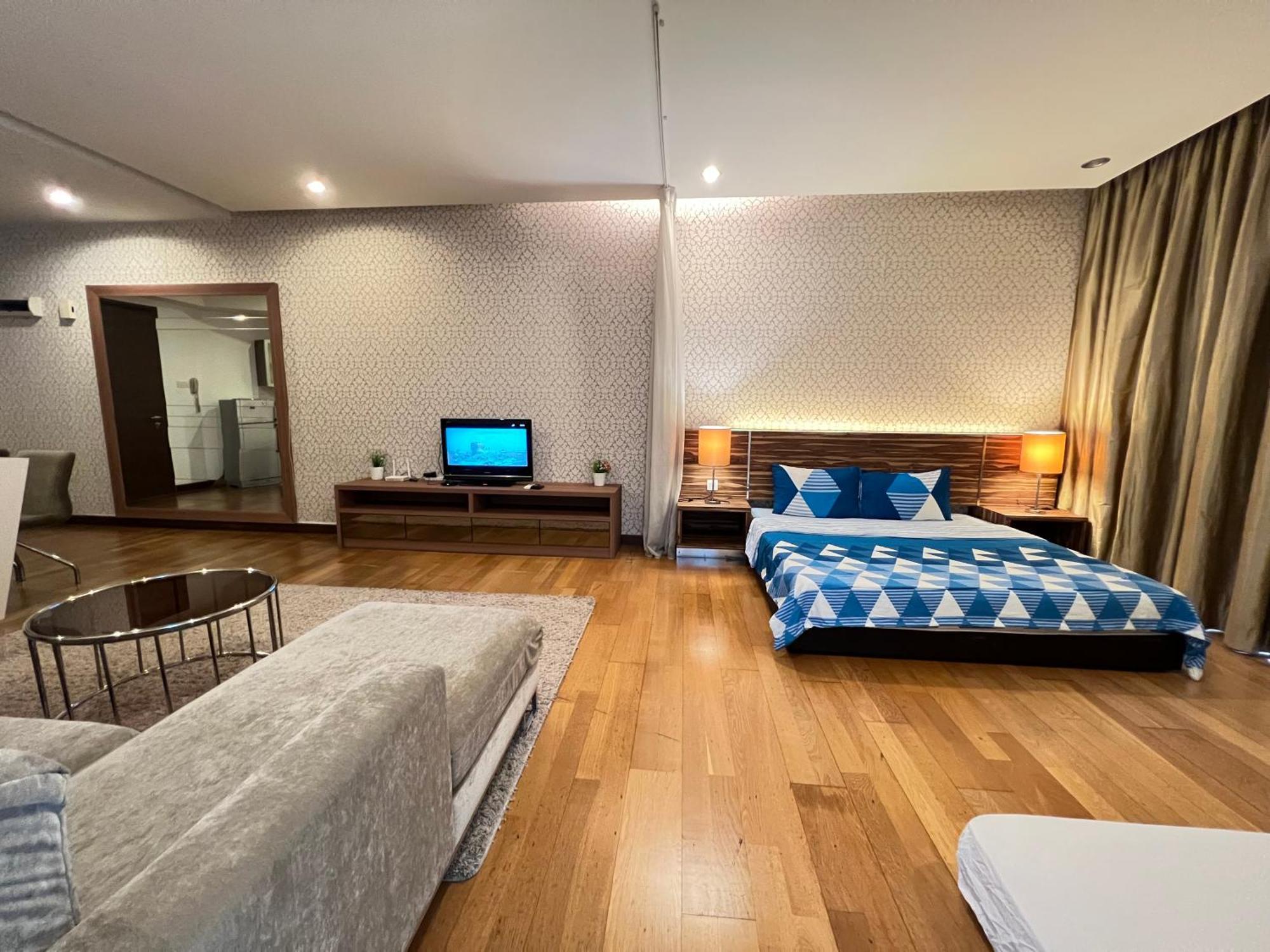 Regalia Spritz Empire Hostel Kuala Lumpur Ngoại thất bức ảnh