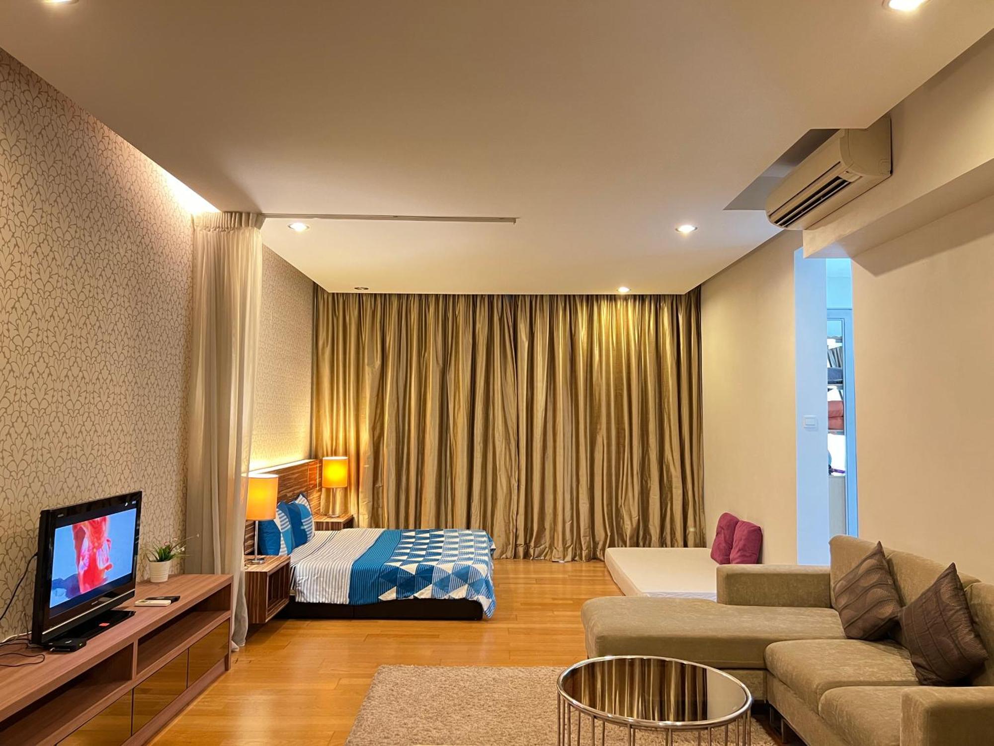 Regalia Spritz Empire Hostel Kuala Lumpur Ngoại thất bức ảnh