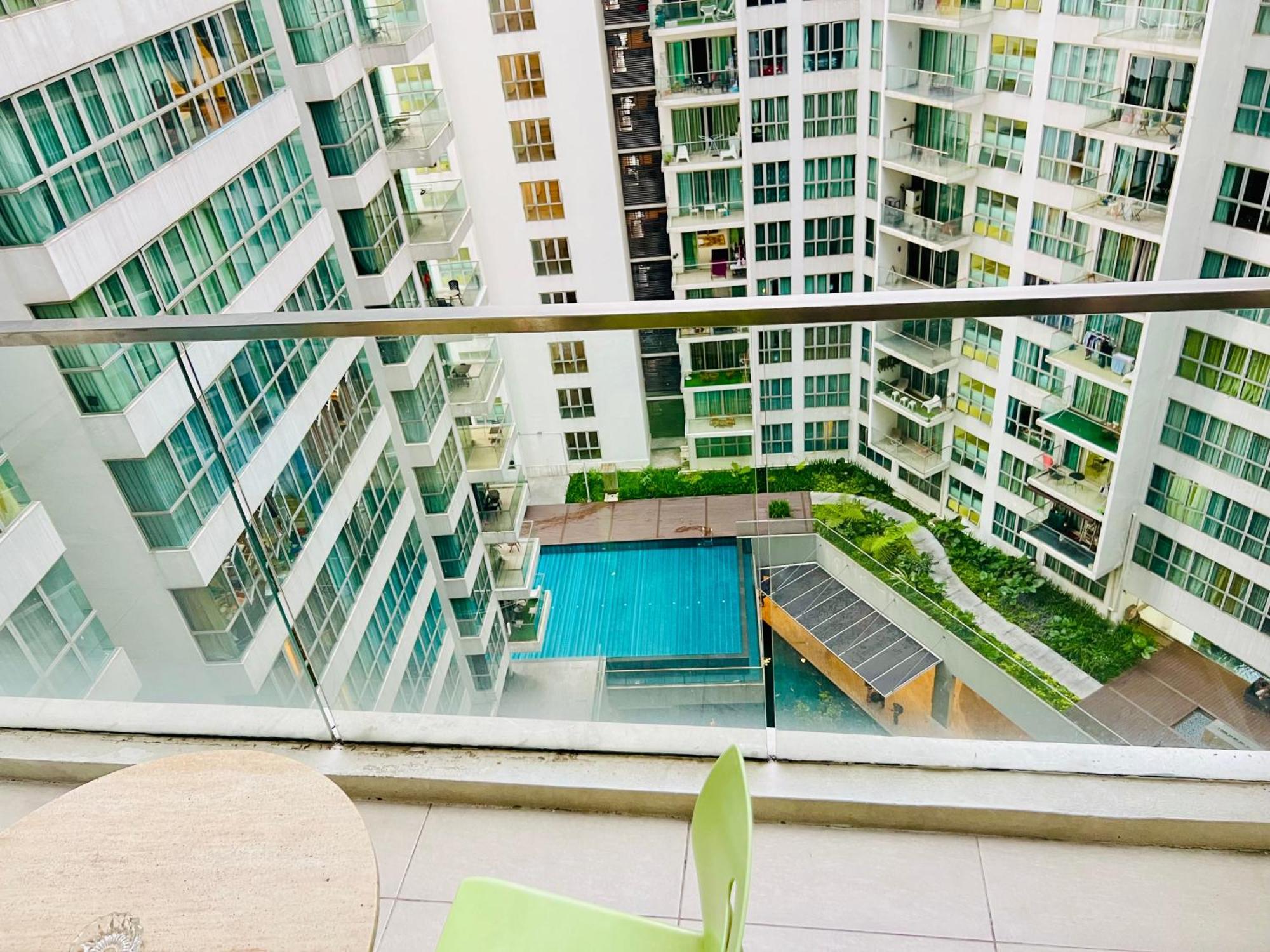 Regalia Spritz Empire Hostel Kuala Lumpur Ngoại thất bức ảnh