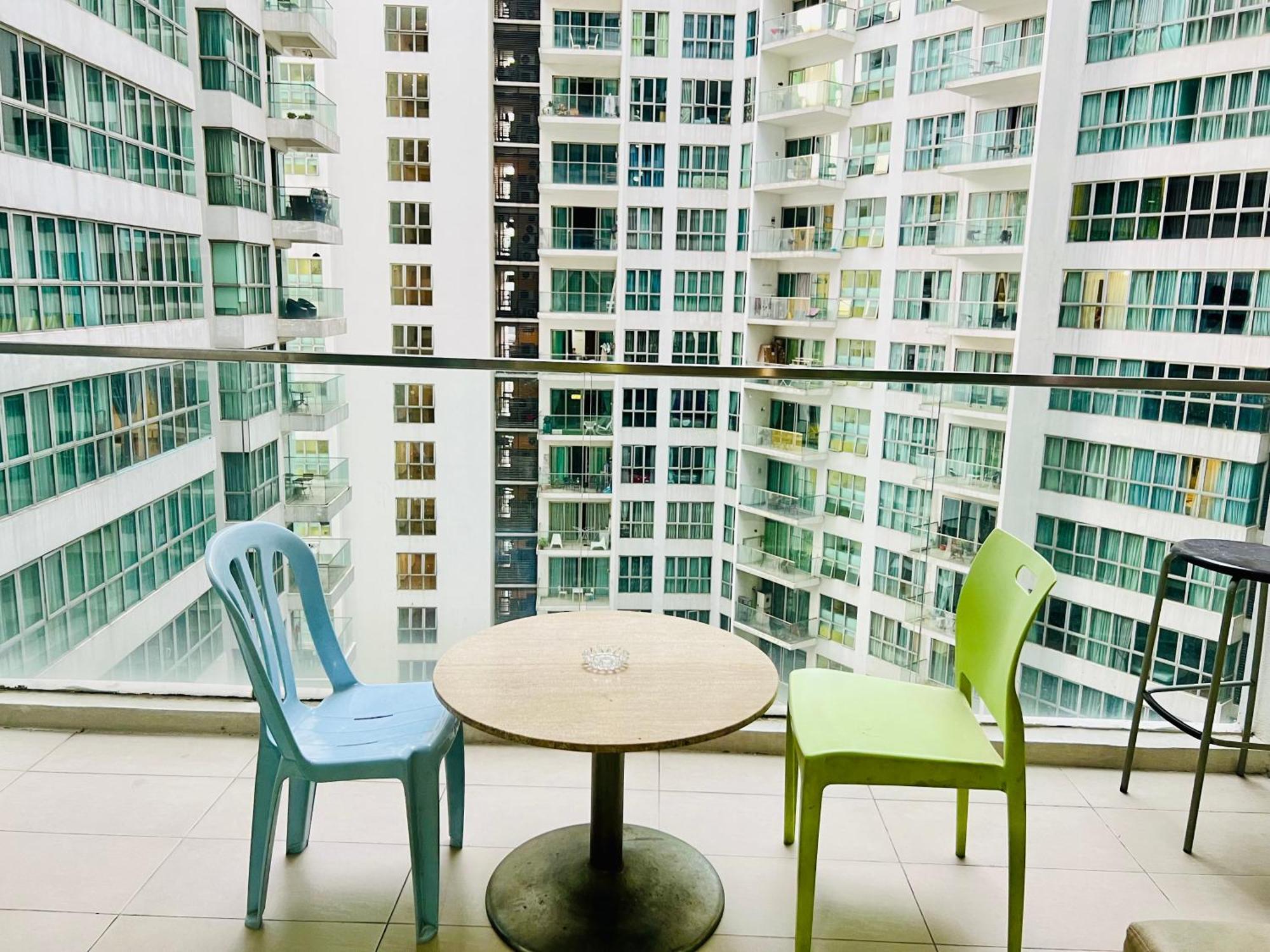 Regalia Spritz Empire Hostel Kuala Lumpur Ngoại thất bức ảnh