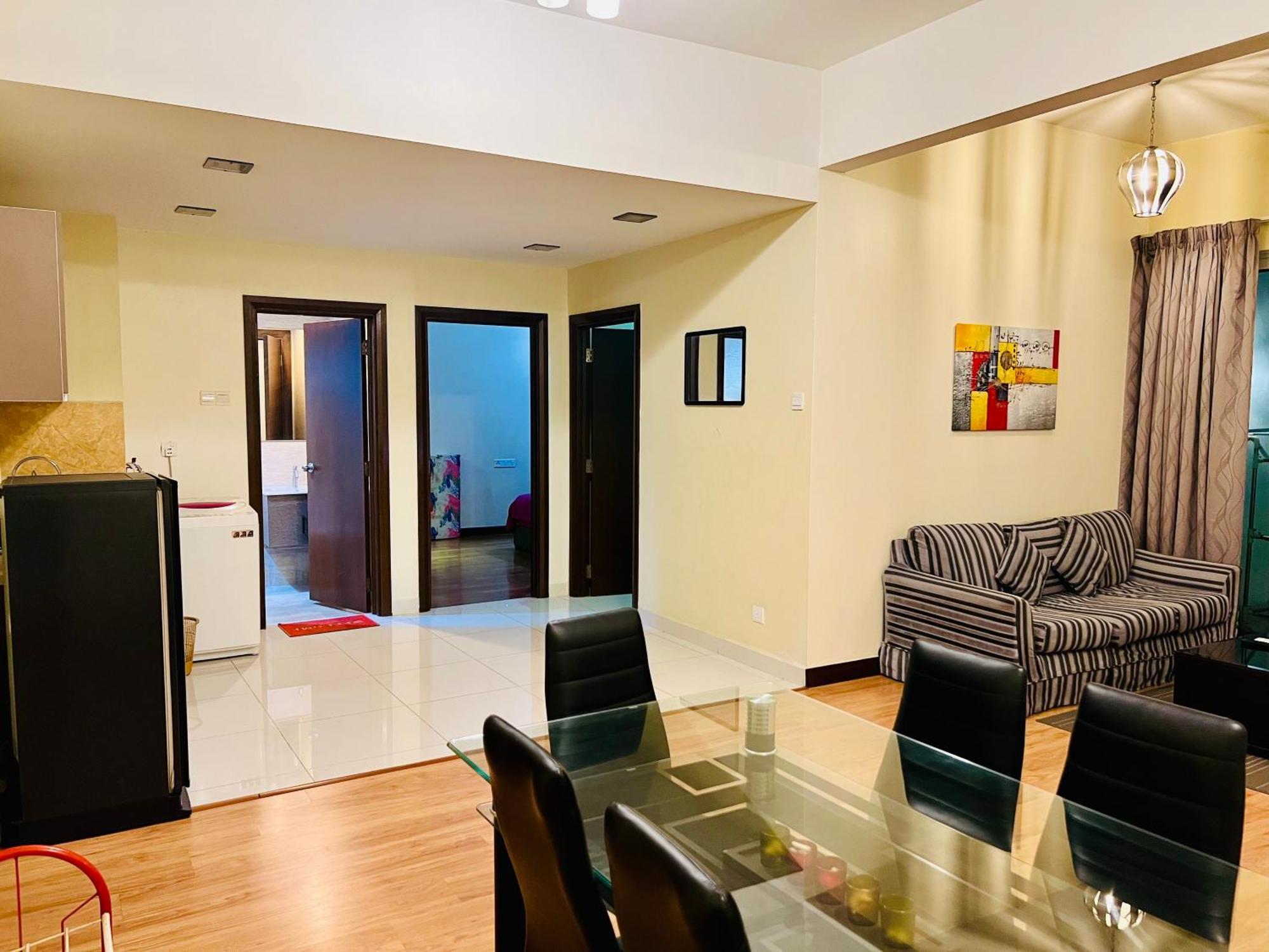 Regalia Spritz Empire Hostel Kuala Lumpur Ngoại thất bức ảnh